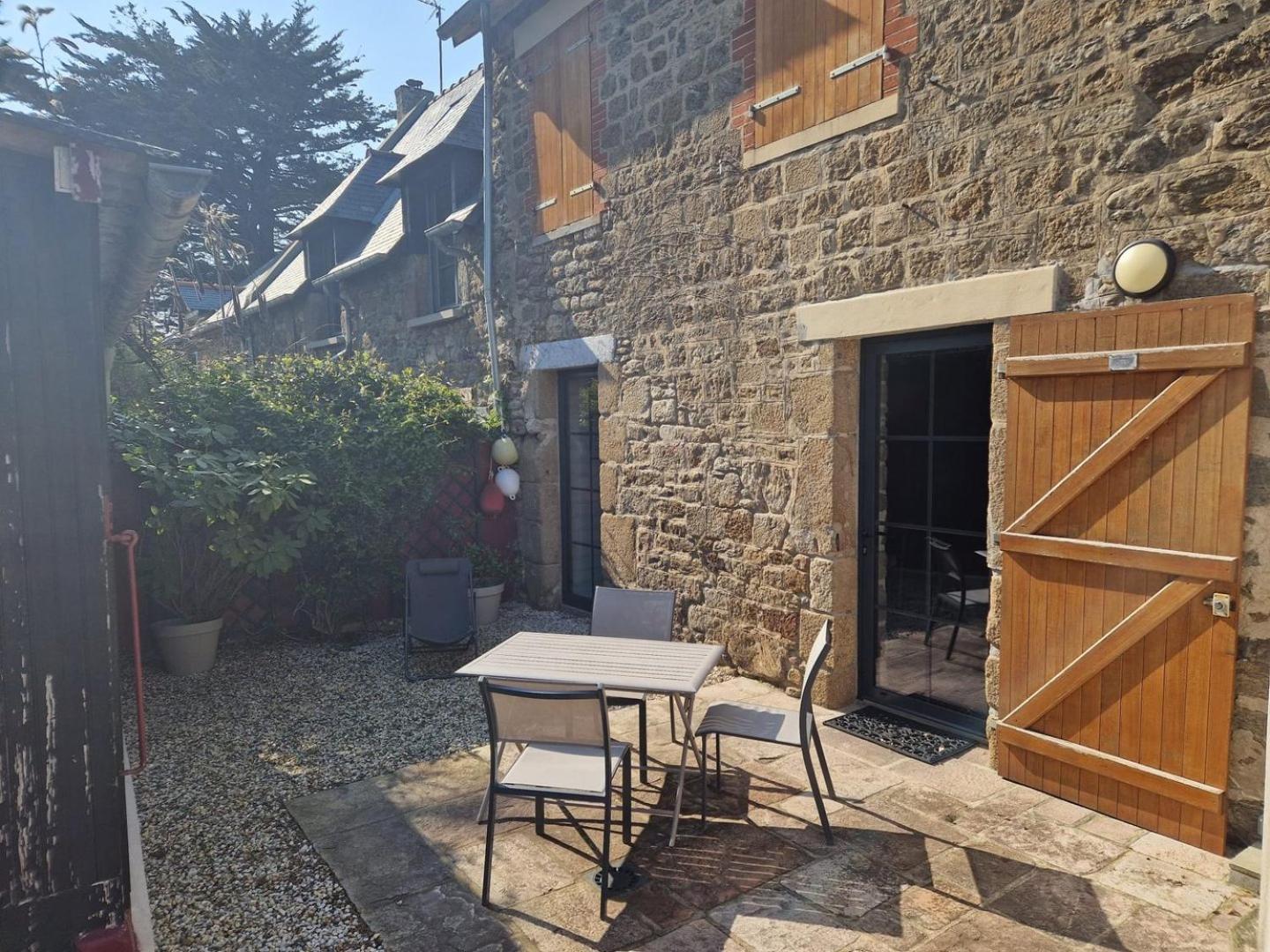 Minihic - Belle Maison 3 Chambres- Proche Mer Saint-Malo Exterior foto